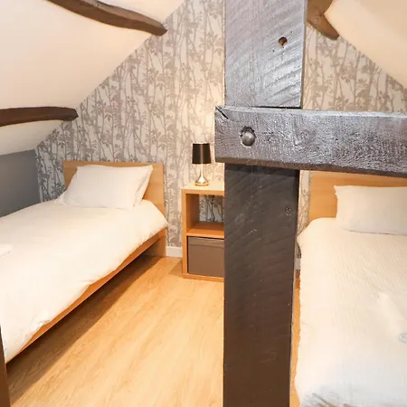 بيت للعطل Mill Race House ألستون